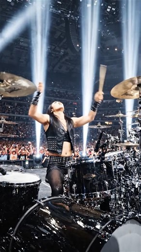 #actress #art #avengers #cute #katherinelangford #marvel #model #new #song #status #aivideos #ai