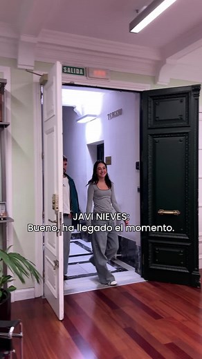 Estreno del himno CADENA 100 POR ELLAS 2025