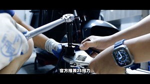 泰州首套e100零极创新线性 abs上车实测，e200以下车型的车友有福了湿滑路面捏死前利车泄压感觉良好，车辆前轮不存在抱死状态，更好更高效的制动。