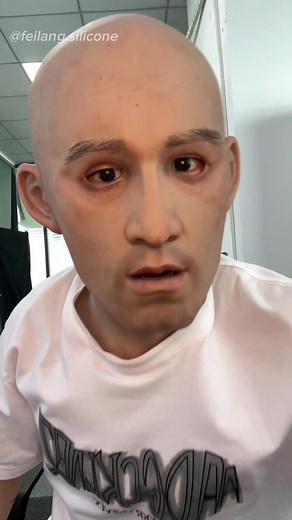 Silicone mask wearing display#siliconemask #moneytime111 #realistic #halloweenmask #cosplay #masks