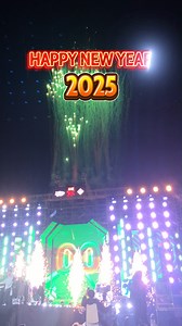 28K views · 469 reactions | Cùng nhìn lại khoảnh khắc chuyển giao năm mới thật đẹp tại Countdown Huế Chúc mừng năm mới 2025, một năm thật tuyệt vời nhé! --- ®️Review Huế. Vui lòng không reup! #reviewhue #happynewyear #countdown2025 | Review Huế | Facebook