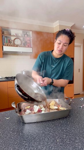 22K views · 431 reactions | This week’s dinner prep  4 cooked meals ready to go and 2 prepped for later. Cooking for a family of 5 as a 41-year-old Samoan mum means making it simple, filling, and budget-friendly  #MealPrep #FamilyDinner #BudgetMeals #SamoanMum #DinnerIdeas #FamilyOf5 #EasyMeals #WeeklyMealPrep #samoanmum #fyp2025 | Poinciana Gibson | Facebook