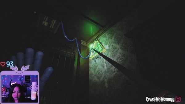 CrushMeMommyy - Twitch