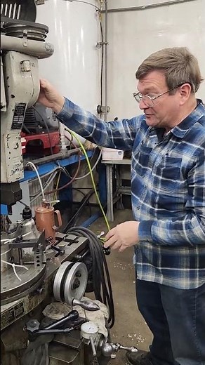 Machinist's Minute: Slotter Attachment for Bridgeport Mill