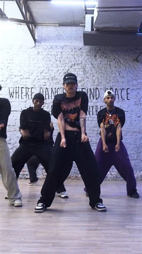 Big Dance Centre ® on Instagram: "@aashish_lama01 bought all the FIRE to Delhi 🫠 .. Well...aag toh woh jahan jate hai laga dete hai 🔥🚒 Join his regular batch in Mumbai Every MON-WED @ 6:30 PM 💬Dm to book your slot 📞8899340340"