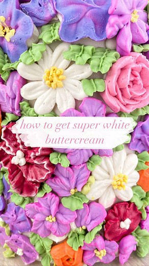 Dania | Cake Decorator | How to get white buttercream: 🧁 Make sure you’ve whipped it long enough! Butter lightens in color once air is incorporated. 🧁 Violet/purple... | Instagram