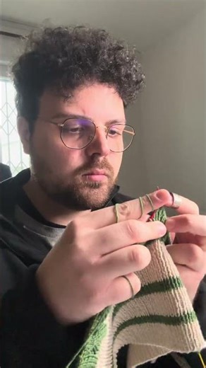 It’s my first time making cables, pls be nice. #knit #knitting #knittersofinstagram #knitvest