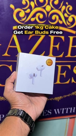 SATWIK PENUMUTCHU⚡️ on Instagram: "🎄✨ Christmas & New Year Special Cake Offers in Guntur! 🎂🎉 Yes, you heard it right! 😍 For the first time in Guntur, Gazebo Cakes is coming with a crazy New Year offer 💥 🍰 Order 1 KG Cake → 🎧 FREE Earbuds 🍰 Order 2 KG or above → 🪙 FREE Silver Coin 👉 Such an offer on cakes has never happened before in Guntur – and we are the first to start it! 🙌 📅 Offer Valid: December 24th to January 1st only ⏳ Cakes are prepared only after order, so quality is guaran