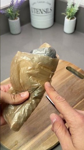 This Kitchen Hack Just Saved Your Dull Scissors #HomeHacks #DIYTips #Lifehack