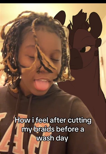 #HTTYDOC || This animation was on the edge of not being finished istg that’s why it’s so messy.. 🚶🏾‍♀️ Also look who’s back! ••• #howtotrainyourdragon #mixedmedia #animation #dragon