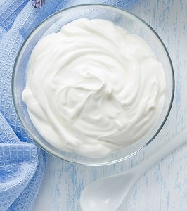 Sour Cream Benefits: 4 Advantages For Bone, Heart, Weight, Skin