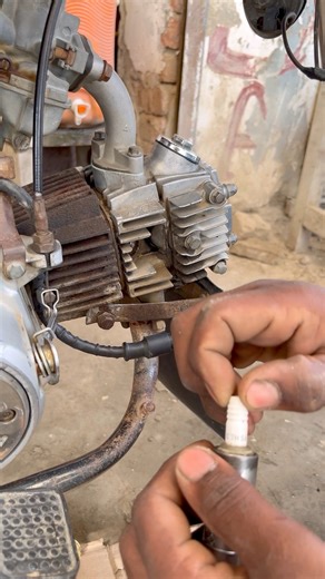 247K views · 7.2K reactions | Spark plug short ho jaaye to aap bilkul free me banaa sakte hain  ✅ | Ustad sanwal | Facebook