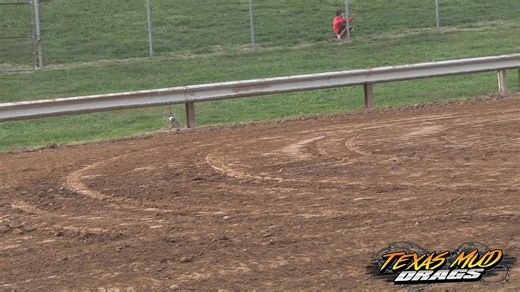 14K views · 333 reactions | Livewire vs Swamp B**ch Dirt Drag Racing 200 ft in the Big Block Class | Texas Mud Drags | Facebook