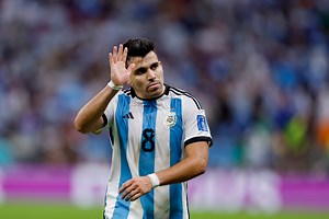 Julen Lopetegui admits he likes Sevilla full-back Marcos Acuna