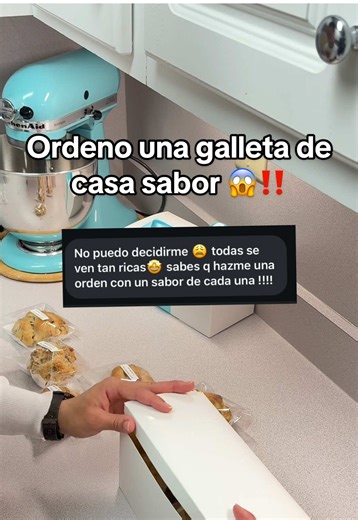 Empezó ordenando una para probar…. Y ahora ya tiene sus cajas 📦 con el menú entero ☺️. Nuestras galletas están hechas desde cero, con rellenos reales, textura suave por dentro y crujiente por fuera ✨. Envios a todo Estados Unidos y Puerto Rico (Lunes y Viernes) Haz tu orden hoy ! #dolcedara #postre #postrescaseros #galletas #cookielover