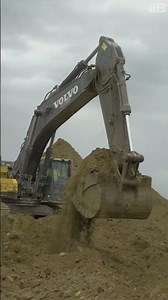 Extreme Excavator Power: Heavy-Duty Bucket Crushing a Giant Dirt Mound!