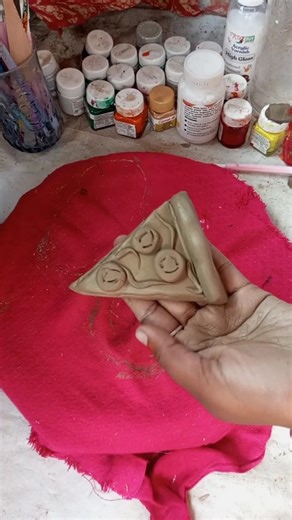 How to make easy clay pizza.... #pizzamaking #pizza #clay #claycraft #creative #creativeclayideas