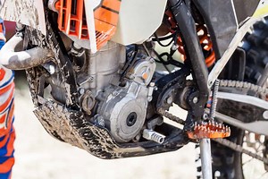 How to Bump Start a Dirt Bike (4 Easy Steps that Work Every Time) - Dirt Bike Planet