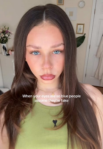 Blue Eyes Makeup and Styling Tips