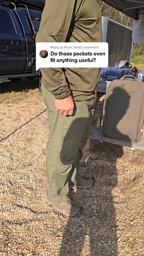 Your gear shouldn’t clash with your game. The Range Pant V2 delivers slipper-smooth stretch and operator-grade utility—without sacrificing the tactical look. It might look subdued in charcoal, but it's loaded with features for the fast-moving pro. Operator essentials: • Knife-clip proof fabric around front pockets keeps your tools secure and your pants looking sharp. • Belt loops deliberately offset to make AIWB or IWB holsters fit clean. • Tactical and covert pocket architecture—Trap Door, hidd