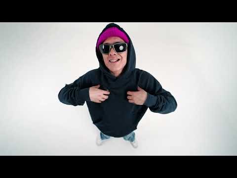 Fehér Krisztián - CSALOGAT AZ ÁGYBA feat. G.w.M (Official Music Video)