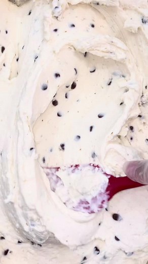 Fresh #cannolis @carlosbakery #cannoli #cannolicream | Cannoli Recipe