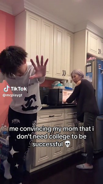 She aint even go either @Sze See Chan 😂 || Check out my IG - @mcplaygt #mcplaygt #asiancardib #asian #asians #comedy #relatable #funny #viral #trend #trending #fyp #foryou #foryoupage #nyc #newyork #meme #memes #lol #college