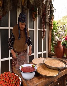 265K views · 3.1K reactions | Making Strawberry Cake & Jam | Chasity Hansen | Facebook