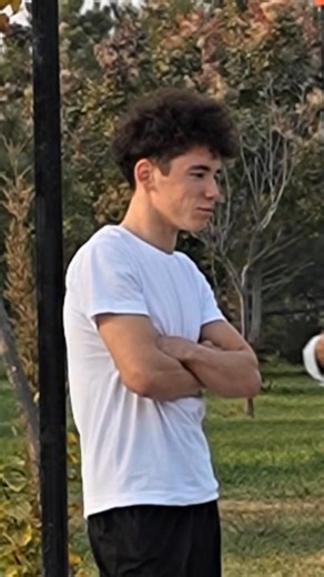 71K views · 1.6K reactions | OLD MAN STREET WORKOUT PRANK: EPIC GRANDPA MOMENTS: YOU HAVE TO SEE THIS #reelsviralシ #reelsfypシ #pranks #Respect #oldman #funny #short #workout | Jamshid | Facebook