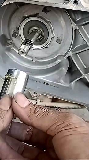8.2K views · 22 reactions | Motor engine modifying.. ☑️☑️☑️ #foryoupagereelsyouシfbreelsfypシ゚viralfbreelsfypシ゚viral #fbviralpost2025シ #foryouシpageeelsfypシ゚viral #2025viralpost #fypシviralシ2025 #1millionviewsا #fypシ゚viralシ | BD Communication Bike Repairing & Modified | Facebook