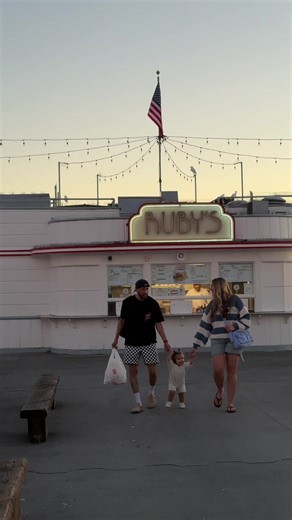 The Perfect Family Date Night at Ruby's Diner