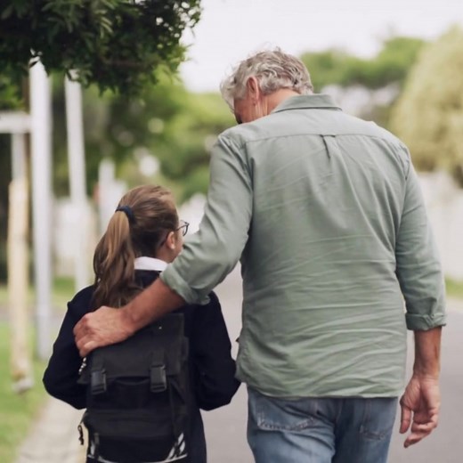 🌿 Choose a retirement village that keeps you close to those who matter most – your family. Located within Sitari Country Estate, just outside Somerset West, Evergreen Sitari is within walking distance of Curro Somerset West and a short drive from Somerset College and Generations School – making school runs, midweek playdates, and supporting your grandkids on sports days, a breeze. There’s also a host of family-friendly attractions nearby, including the Cheetah Outreach Centre, Vergenoegd Wine F