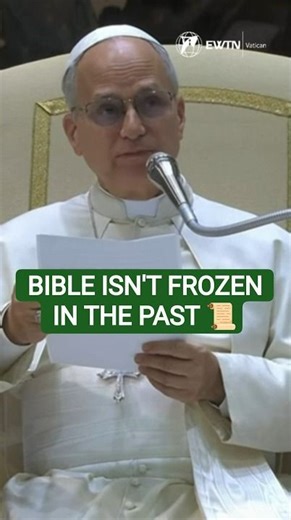 🔎 Pope Leo XIV explores the mystery at the heart of Sacred Scripture: how God reveals Himself through human words. Drawing on Dei Verbum, the Pope explains that the authors of the Bible were not passive instruments, but inspired witnesses who used the language, images, and literary forms of their time to communicate God’s saving love. 📜 While firmly rooted in history, Scripture carries a limitless spiritual depth that continues to speak to every generation. The Pope reminds us that God’s Word 
