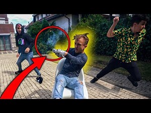 PETARDA PRZYKLEJONA DO RĄK PRANK!