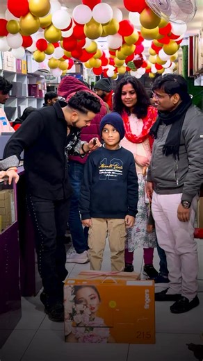 Ravi kumar on Instagram: "#avnilaptopsolutionnehruplace #avnigamingpc #avnilaptopsolution"