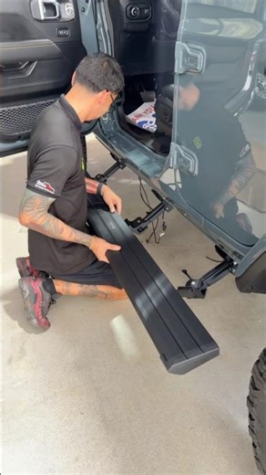 Jeep PowerStep Installed | Electric Side Steps Upgrade