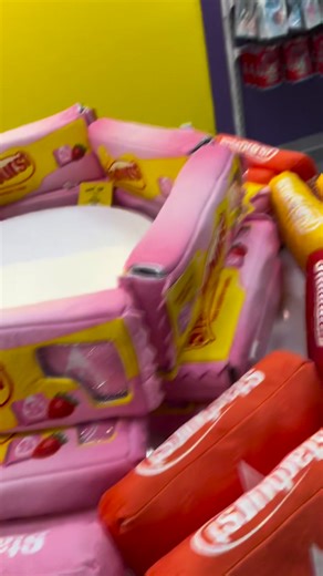 Introducing Oakland Mall’s newest tenant, IT’SUGAR! | Oakland Mall