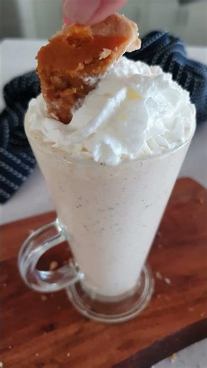 Leftover Pumpkin Pie Milkshake #pumpkinpie #thanksgiving #milkshake