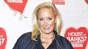 Janine Kunze gewährt tiefe Einblicke: Schauspielerin berichtet von Erfahrungen aus der Kindheit