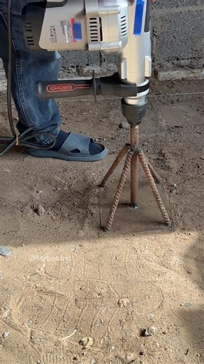 ⚡ This DIY Jackhammer Plate Compacts Soil Like a Machine!