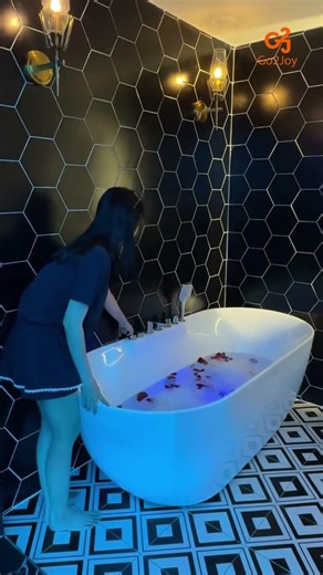 Khách sạn nhiều phòng theo chủ đề độc lạ, ngại gì không thử? #go2joy #reviewkhachsan #khachsan