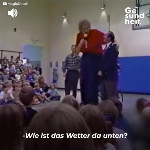 Sie haben ihr Gehirn untersucht, und sie entdeckten Sandys Geheimnis. - Sandy Allen hielt den Guinness-Weltrekord für Körpergröße. Doch das führte dazu, dass sie einen wahren Albtraum erlebte. Trotzdem ging sie weiter voran und schrieb Geschichte. | Gesundheit