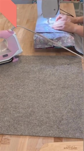 Esy peasy Credit : Quilt Step🎀 #quilt #handmade #sewing #DIY #fypviral #quilters #doityourself #rug #moroccanrug #handmaderug #rugmaking #rugmoroccan #quiltersoftiktok #craft #usa #binding #quiltbind #viral #viralvideos #sewingtiktok | Amelia Emma