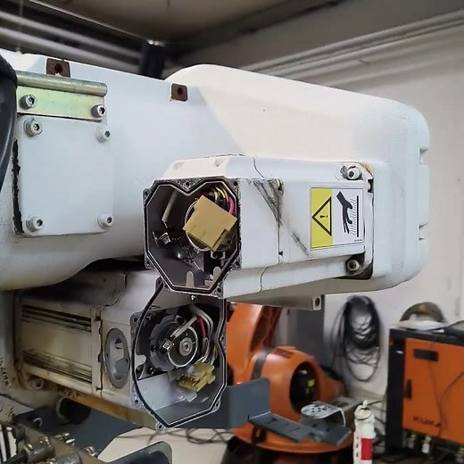 ABB mechanics without internal wiring harness A1 to A6 by#aragonrobotics