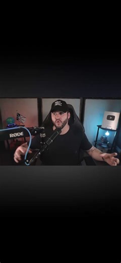 See you in the morning @Drake fans, while you are looking for what you can report on my account, make sure you watch this video about @Drake … don’t worry, it’s only @Whats_the_dirt …💯💯