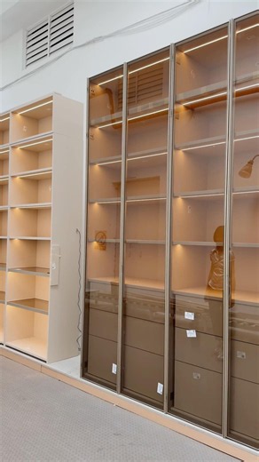100% Pre-Installation of 5MM tea glass wardrobe carcass#doriscasa #bkciandre #wardrobe #shorts