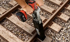 SpikeEase - The Battery Operated Spike Remover - RailEZ