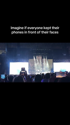 Be courteous to those behind you #TXT #txtinla