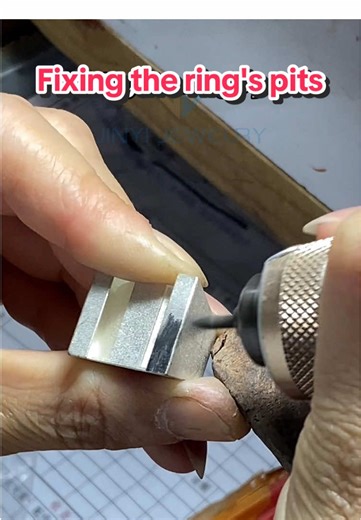 Fixing the ring's pits #jewelry #jewellery #silver #rings #factory