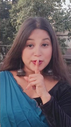 Ankhiyon se goli maare😍 #bollywoodsongs#shortvideo#foryou#oldsong#trendingshorts#youtubeshorts